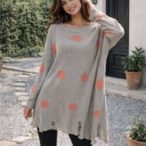 Umgee- Gray Sweater with Orange Polka Dots